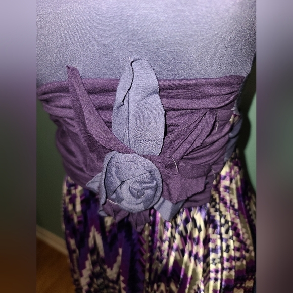 RINASCIMENTO , Lilac  Dress with shevron satin pleated skirt , S - Picture 7 of 11